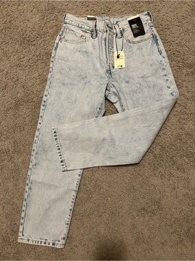 Levi's Light Wash Ankle Crop 501 Jeans